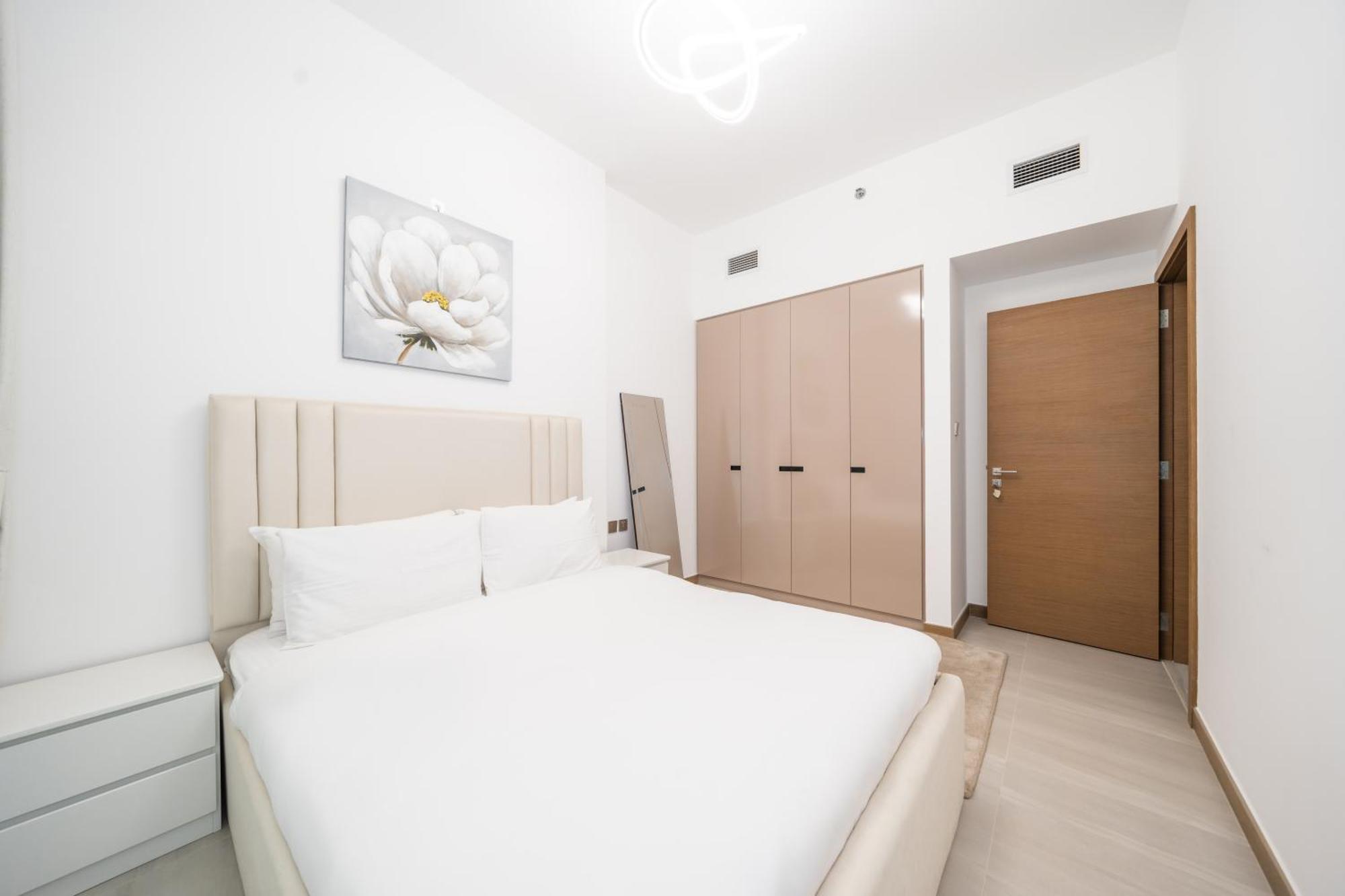 Exquisite 1-bedroom Fully Furnished At Missoni