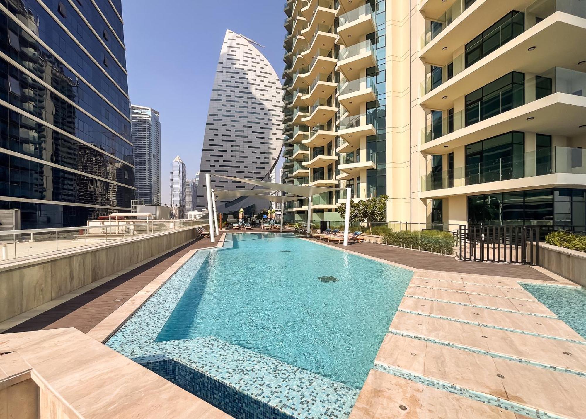 Apartment Exquisite 1-bedroom Fully Furnished At Missoni
